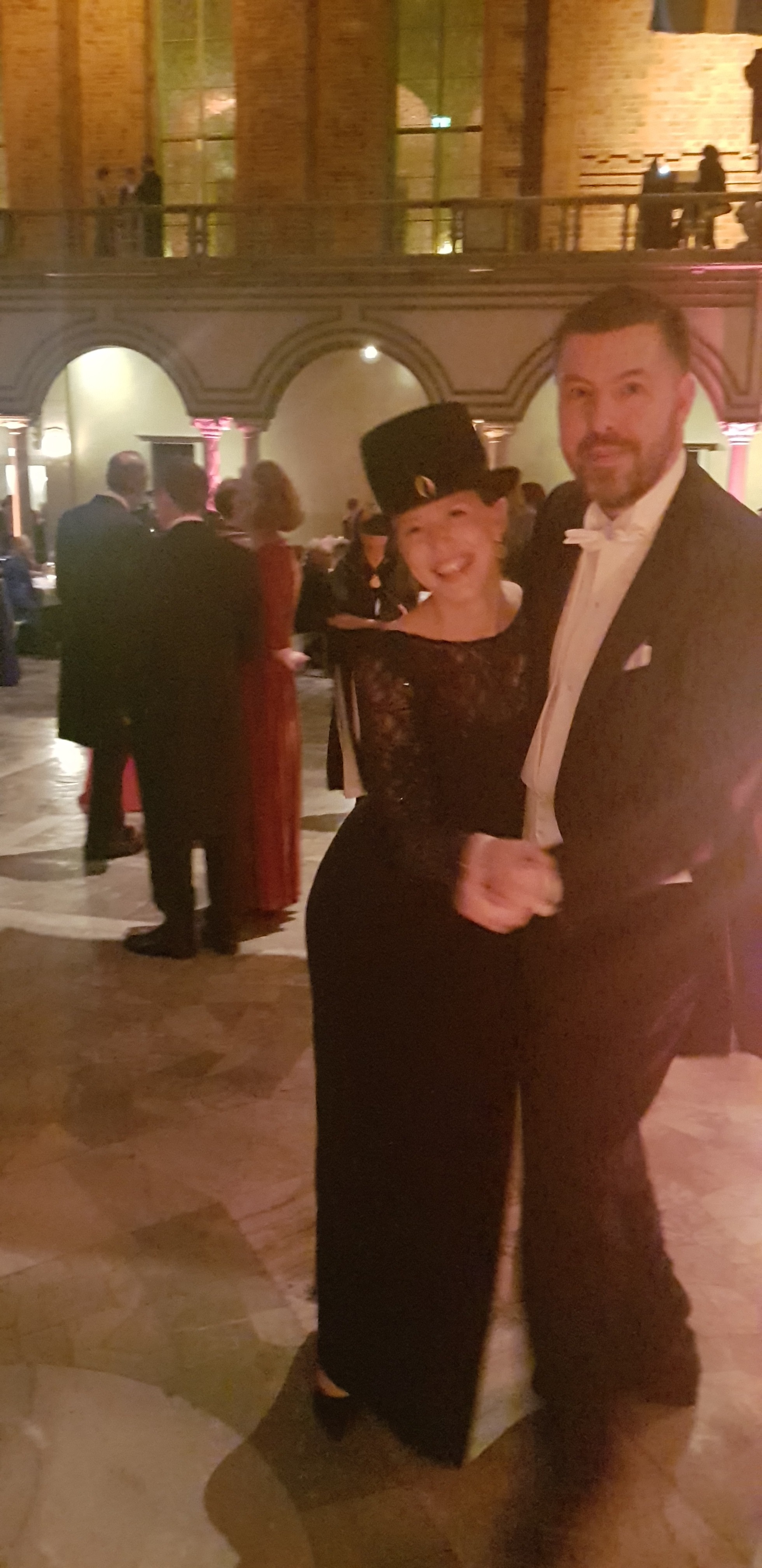 Jur dr Antonia Krzymowska och chefsjuristen Oskar Andrews (DNB)