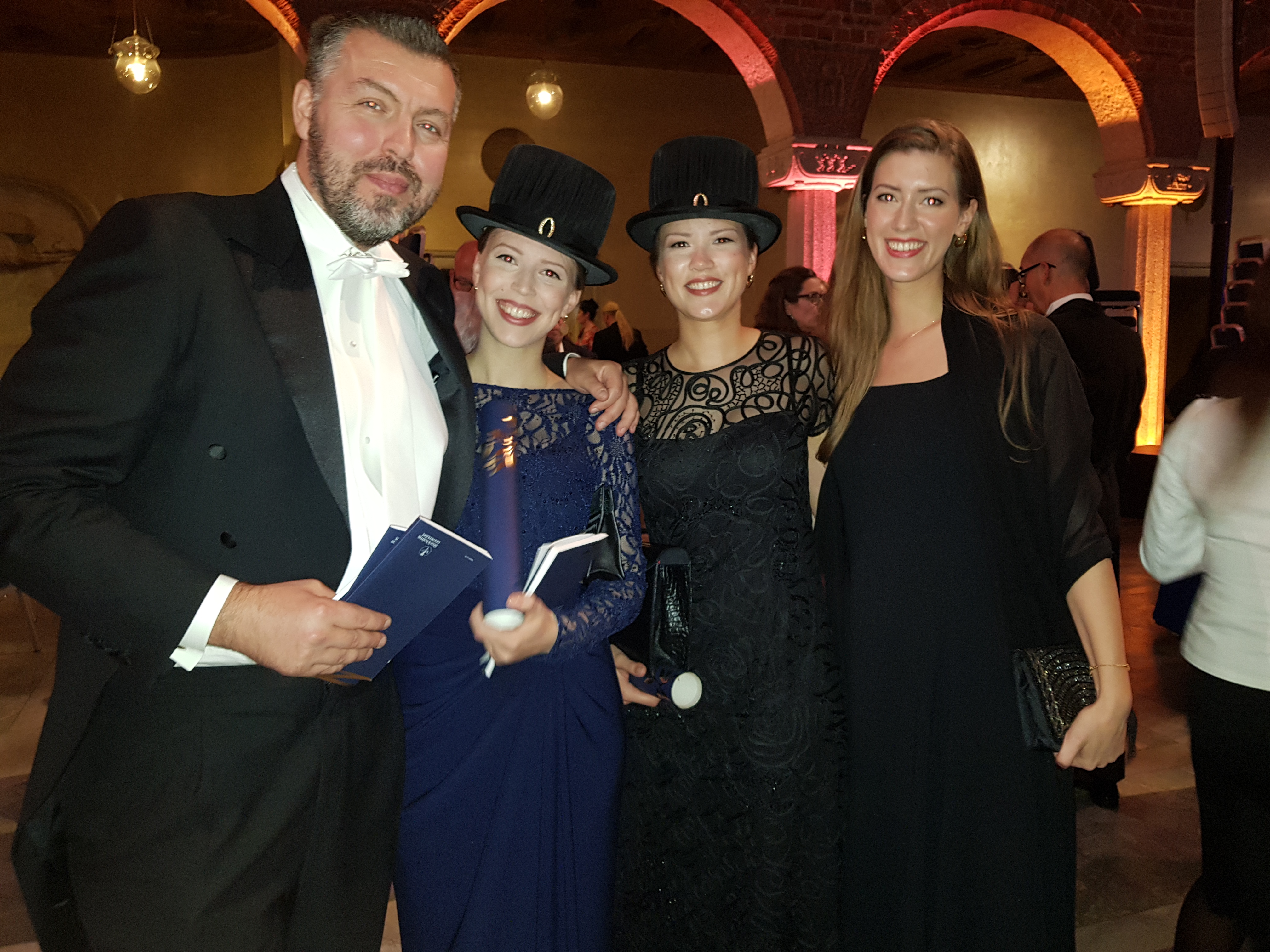 Chefsjuristen Oskar Andrews (DNB) och jur dr Antonia Krzymowska och jur dr Adriana Krzymowska och jur kand Amelia Krzymowska